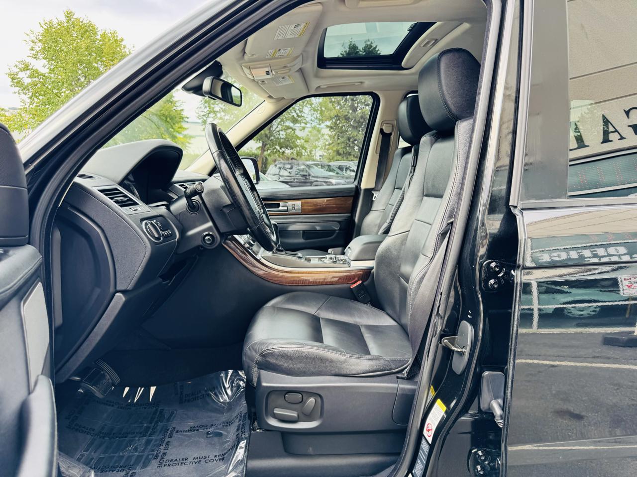 Land Rover Range Rover Sport 4WD 4dr HSE LUX 2011