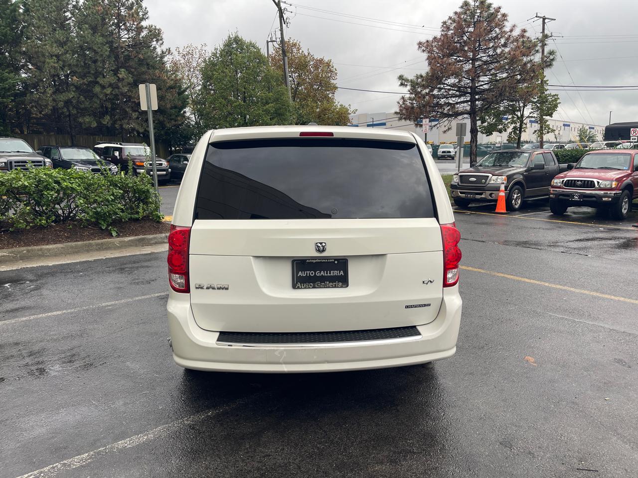 RAM Cargo Van Base 2013