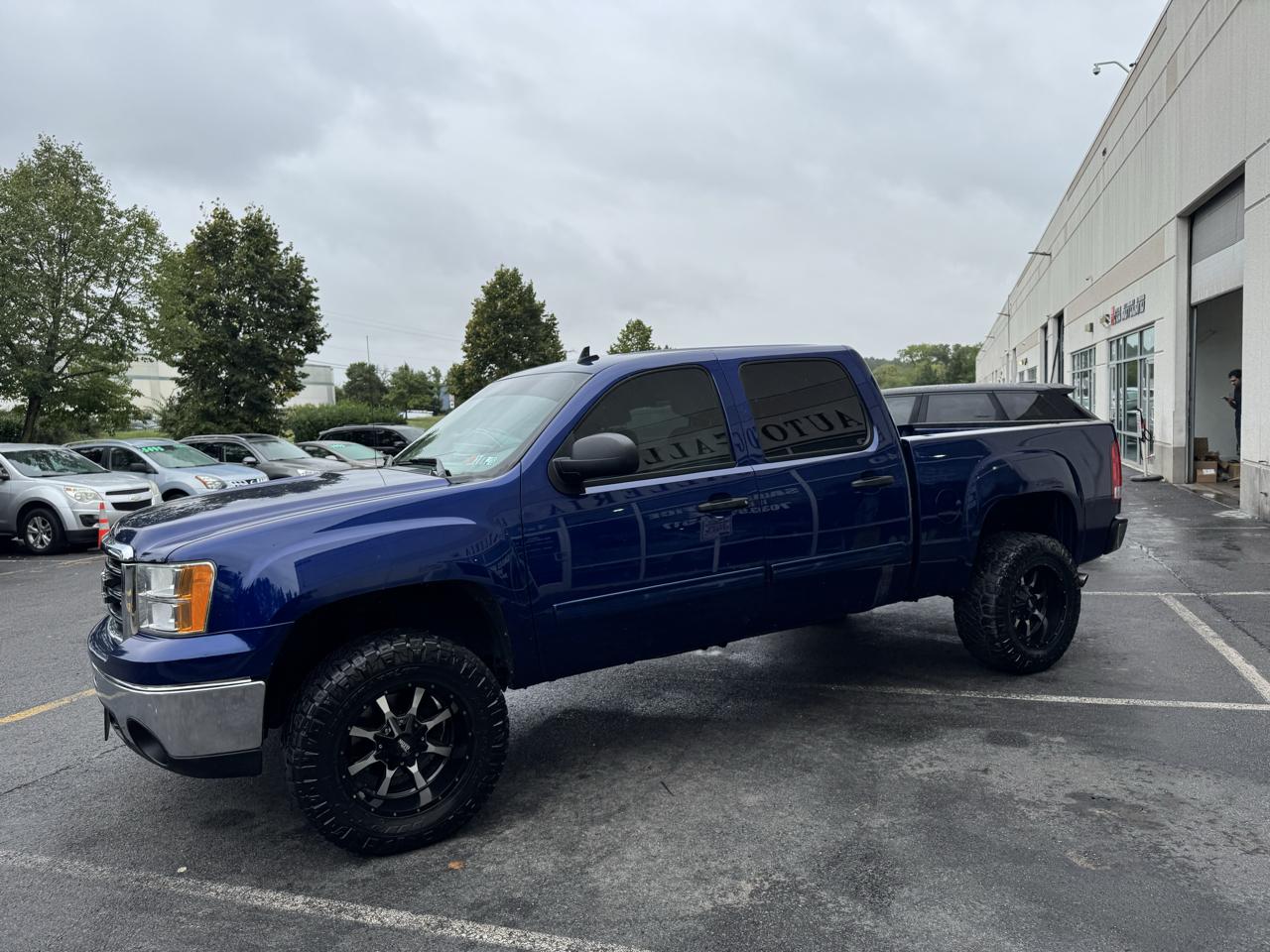 GMC Sierra 1500 SLE Crew Cab 4WD 2013