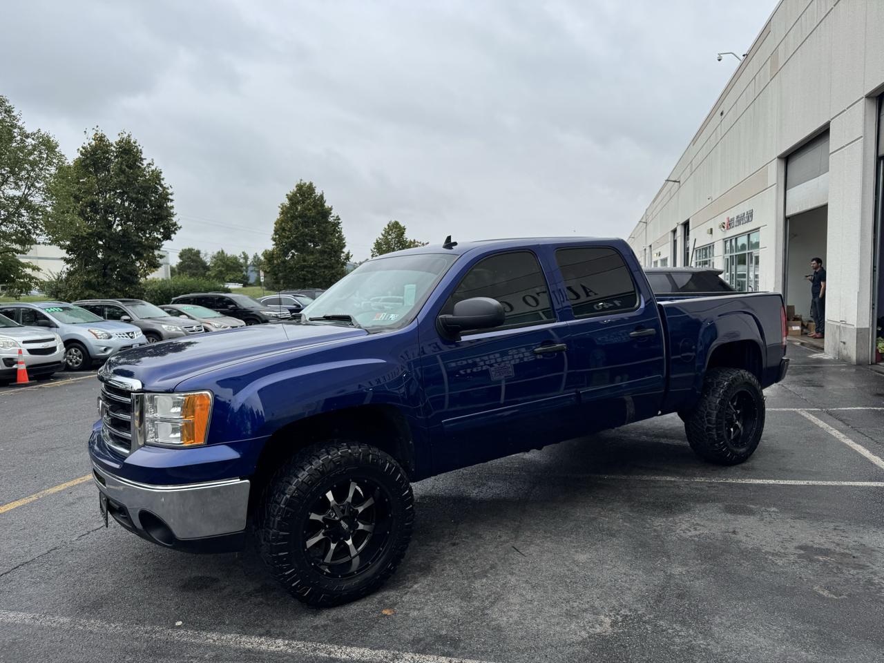 GMC Sierra 1500 SLE Crew Cab 4WD 2013