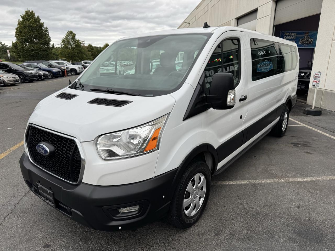 Ford Transit 350 Wagon Low Roof XL w/Sliding Pass. 148-in. WB 2021