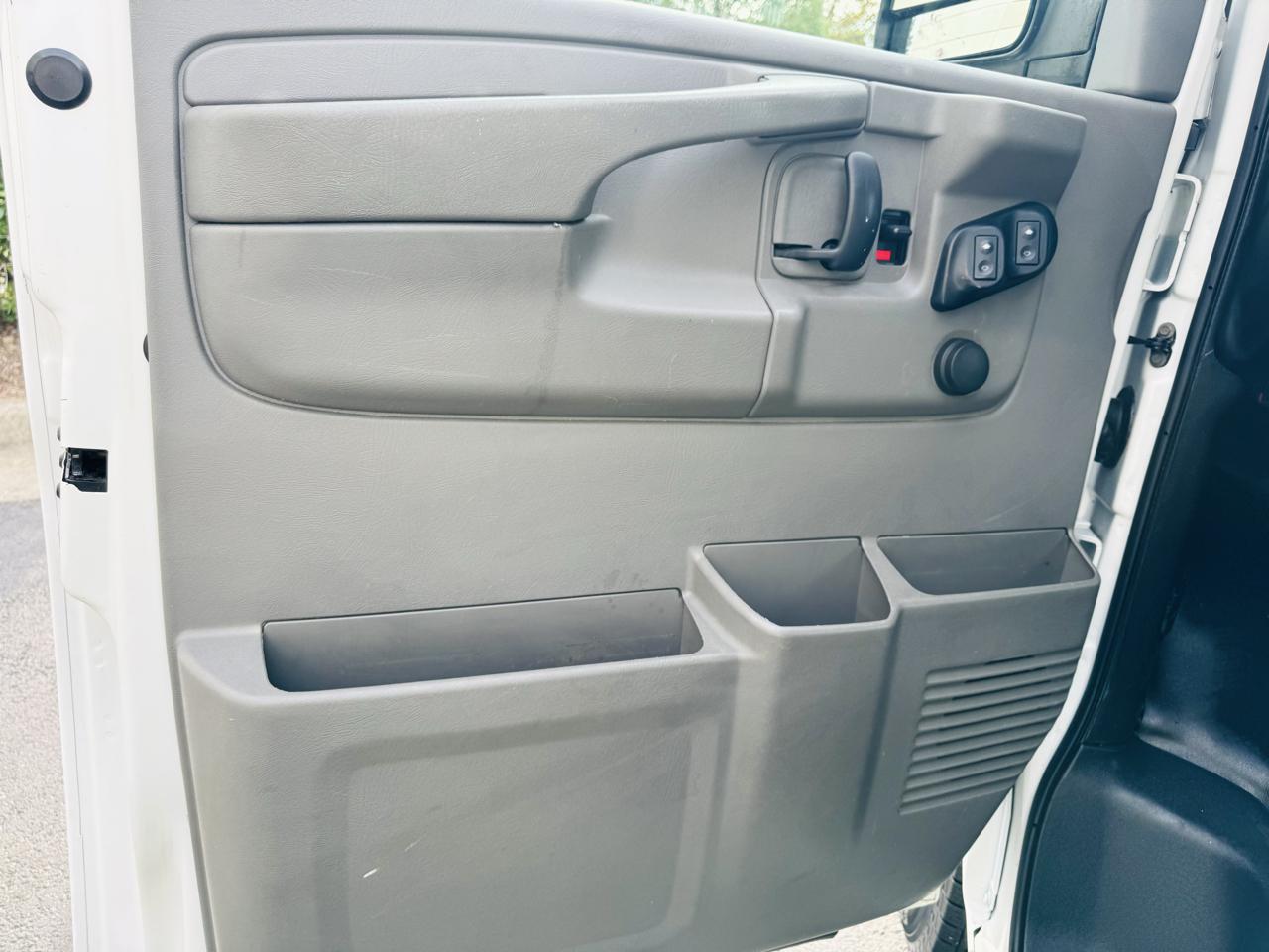 GMC Savana G2500 Cargo 2009