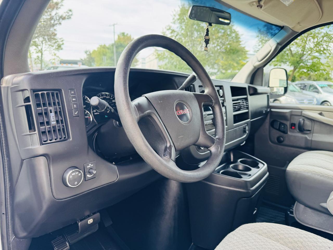 GMC Savana G2500 Cargo 2009