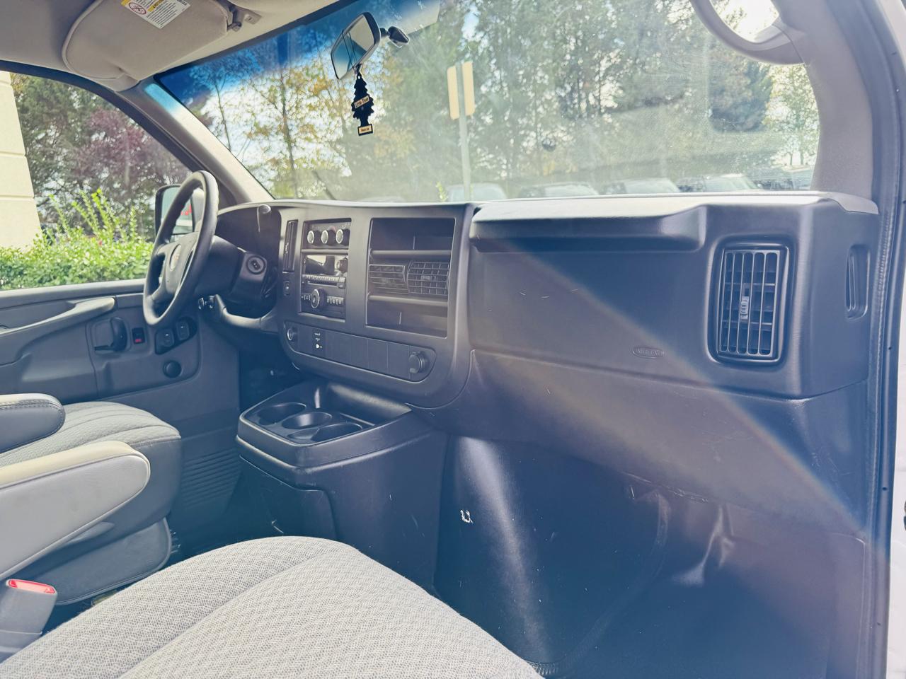 GMC Savana G2500 Cargo 2009