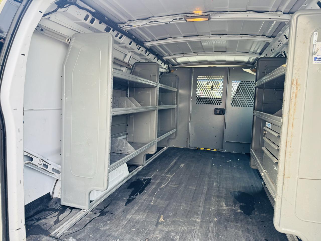 GMC Savana G2500 Cargo 2009