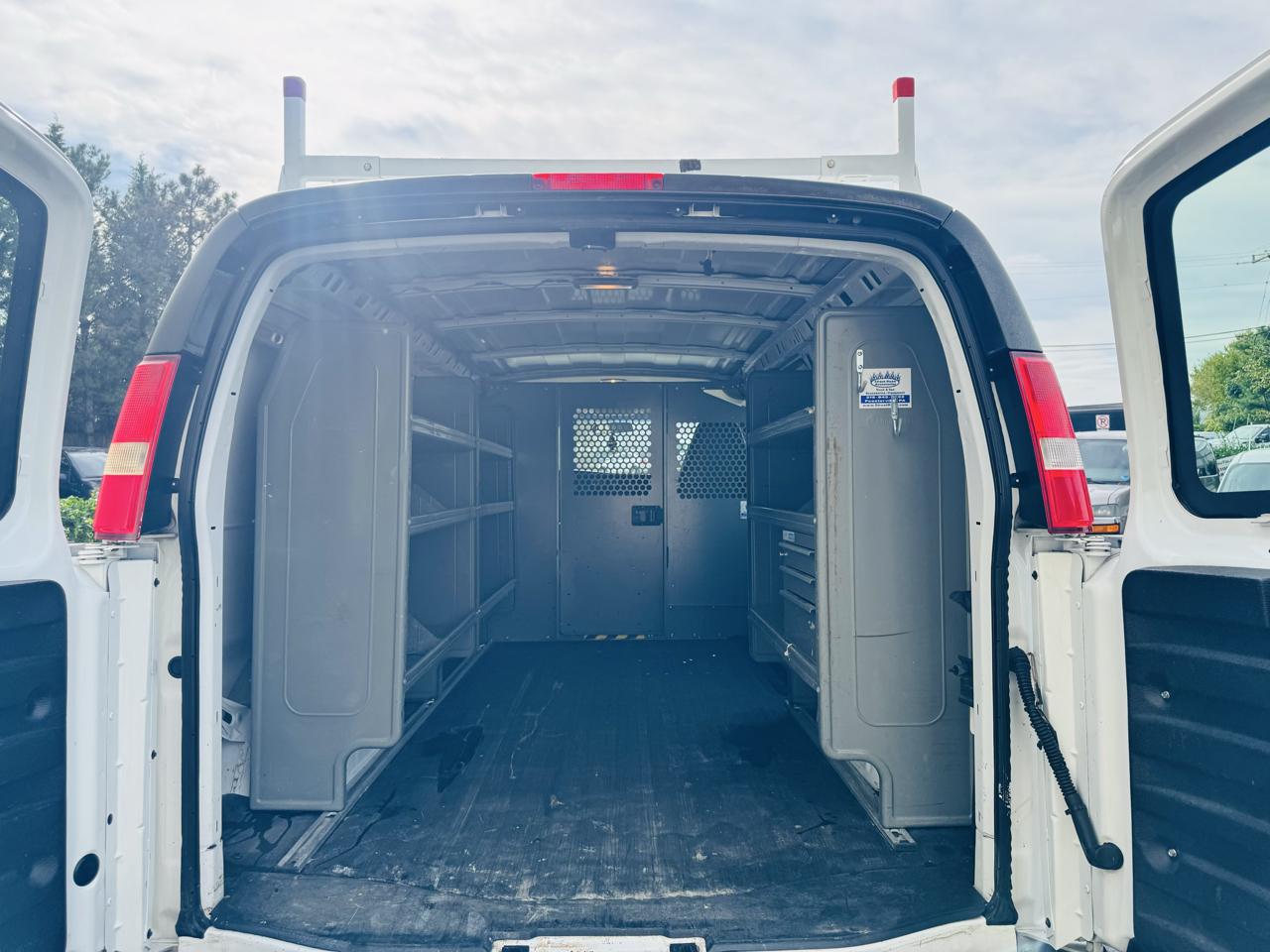 GMC Savana G2500 Cargo 2009