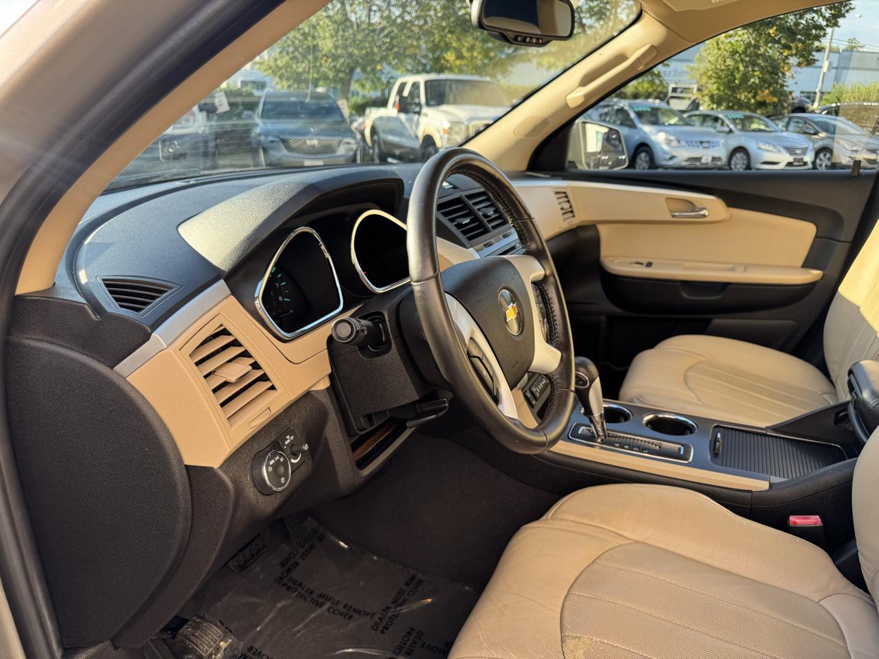 Chevrolet Traverse LTZ AWD 2011