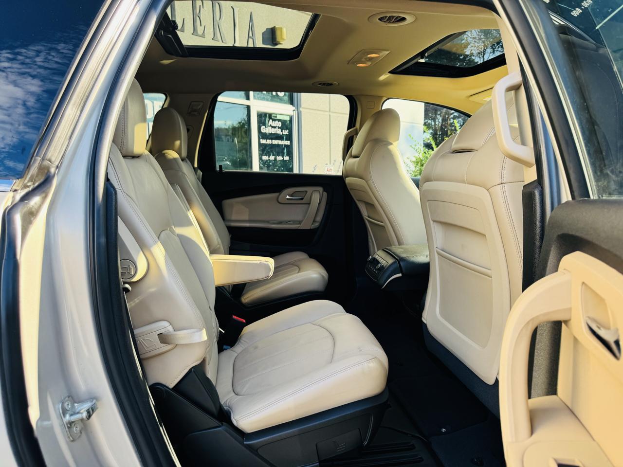 Chevrolet Traverse LTZ AWD 2011