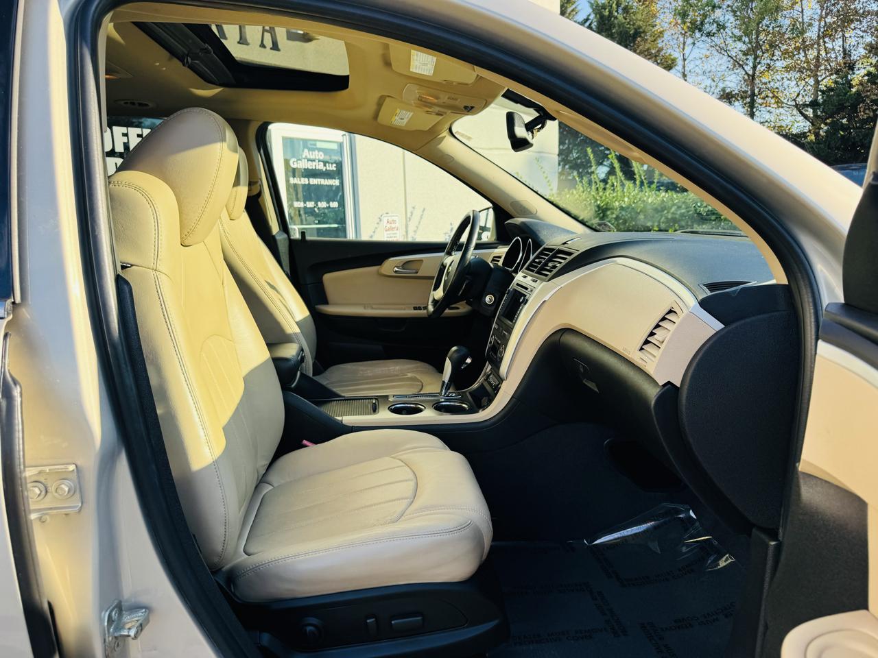 Chevrolet Traverse LTZ AWD 2011