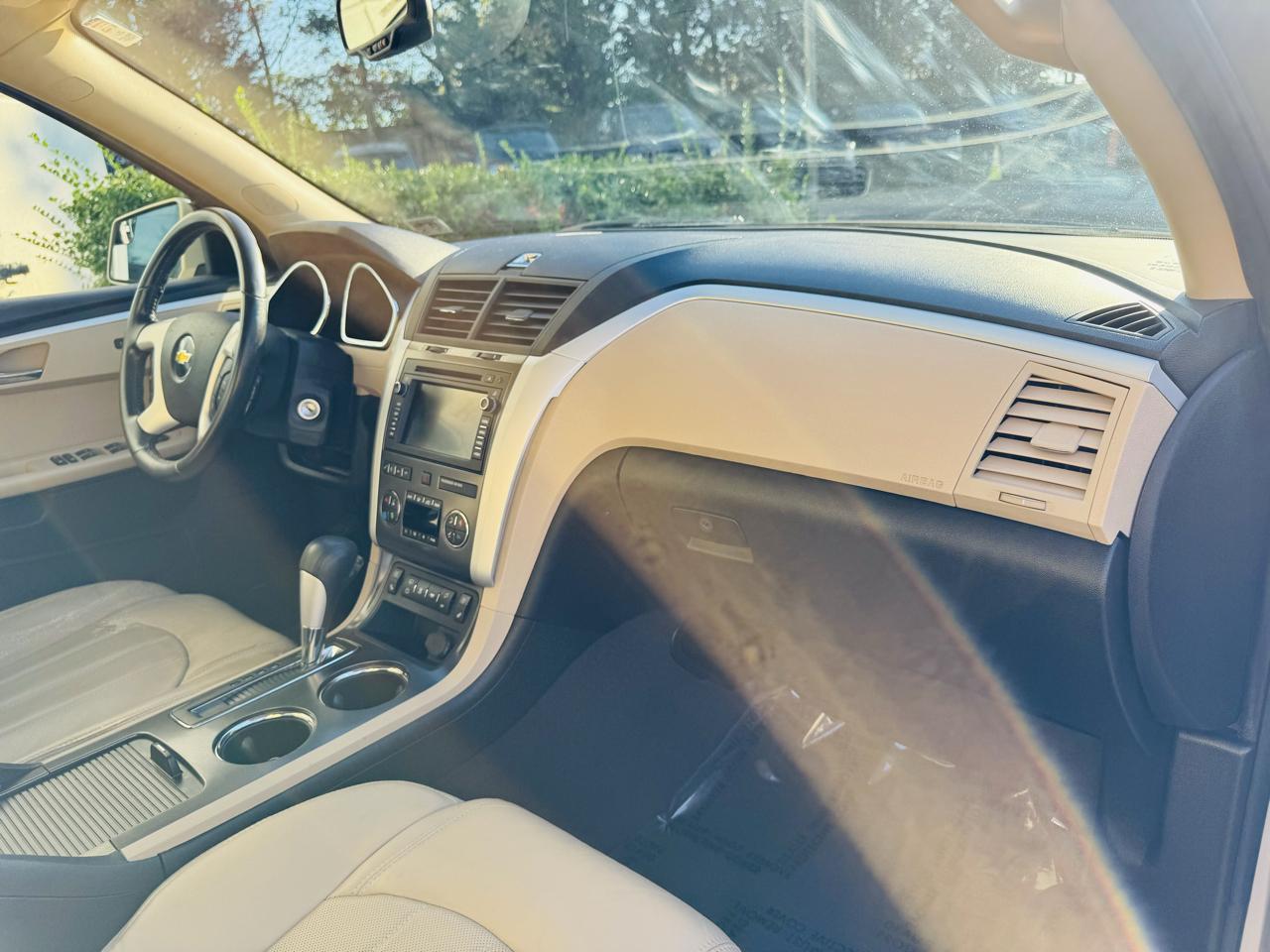 Chevrolet Traverse LTZ AWD 2011