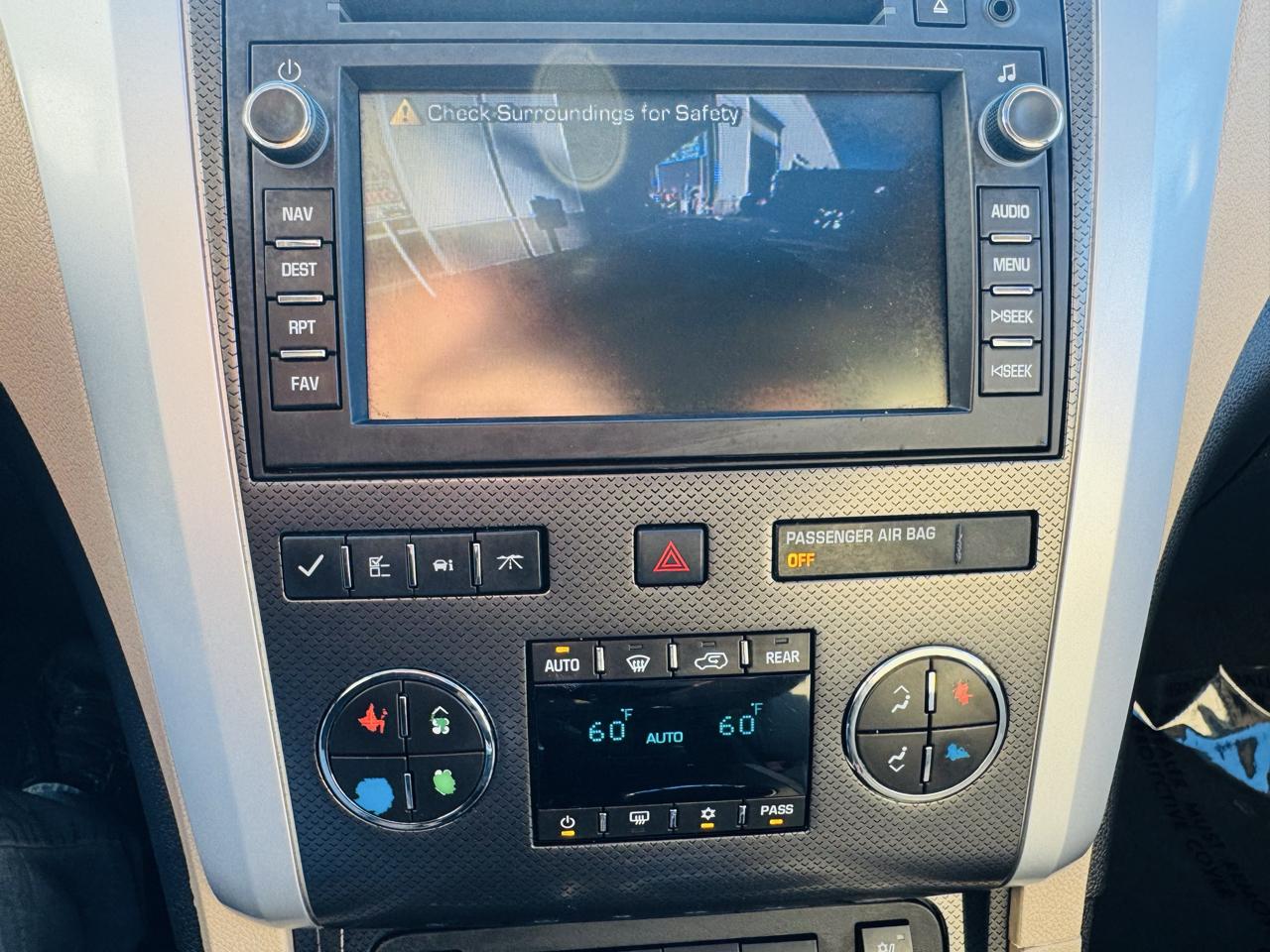 Chevrolet Traverse LTZ AWD 2011