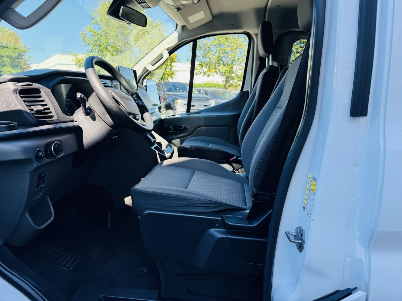 Ford Transit 350 Wagon Low Roof XLT w/Sliding Pass. 148-in. WB 2023