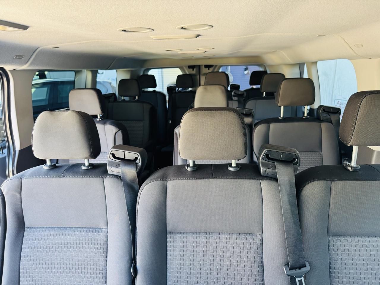 Ford Transit 350 Wagon Low Roof XLT w/Sliding Pass. 148-in. WB 2023