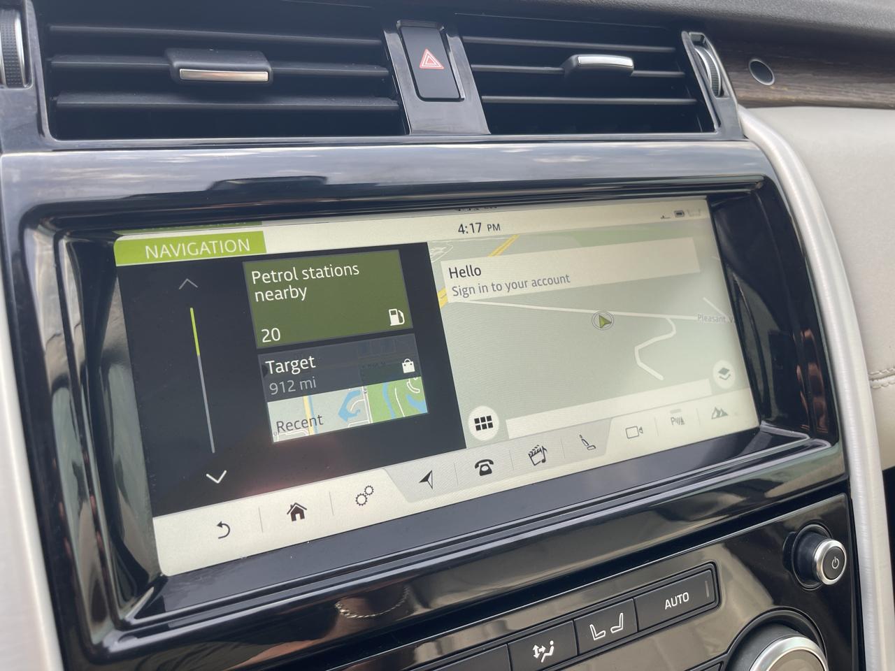 Land Rover Discovery HSE Luxury 4D SUV V6 2017