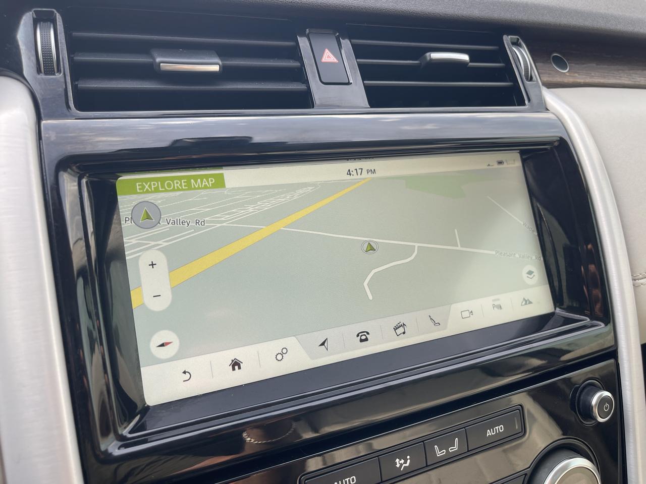 Land Rover Discovery HSE Luxury 4D SUV V6 2017