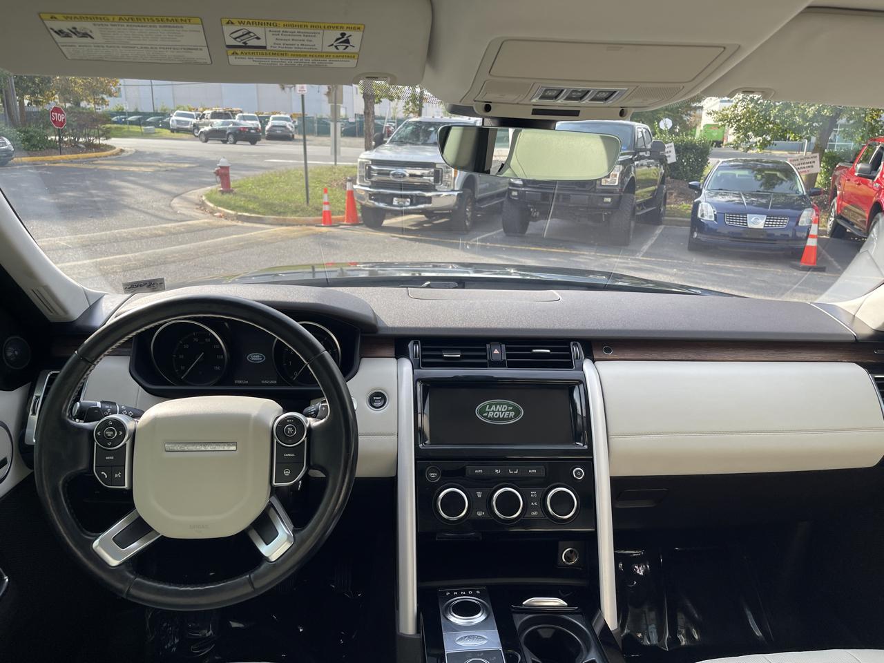Land Rover Discovery HSE Luxury 4D SUV V6 2017