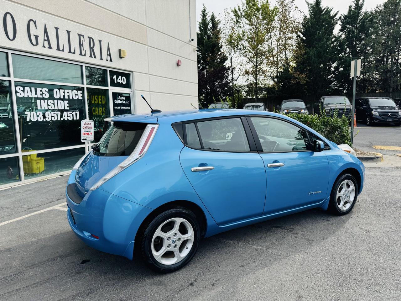 Nissan Leaf SL PLUS Hatchback 2013