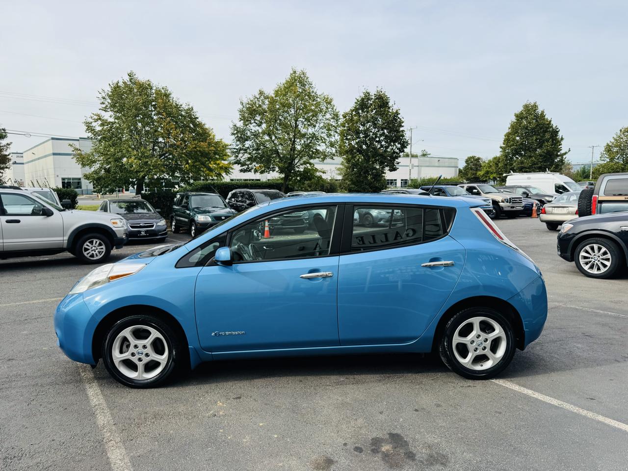Nissan Leaf SL PLUS Hatchback 2013