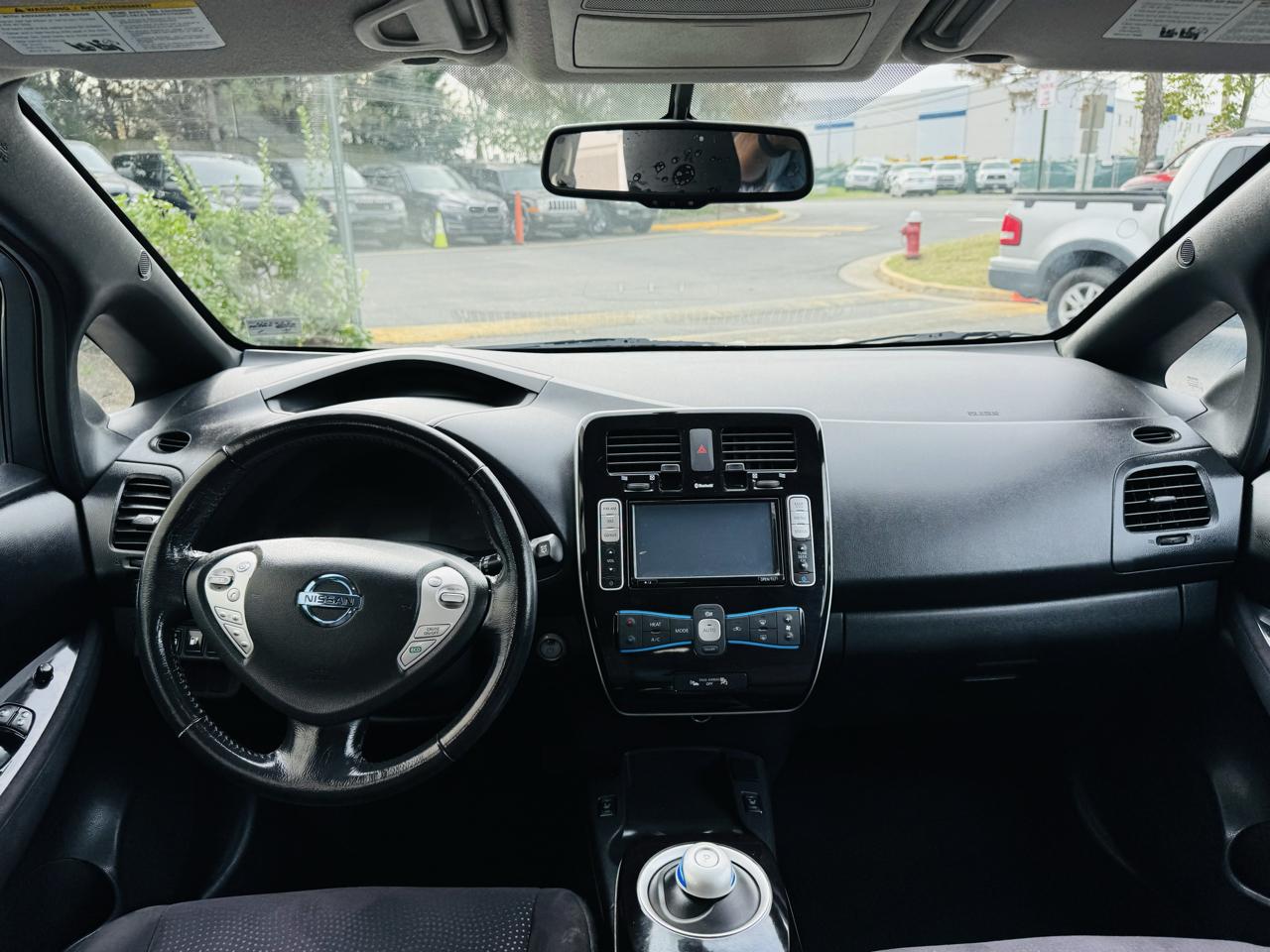 Nissan Leaf SL PLUS Hatchback 2013