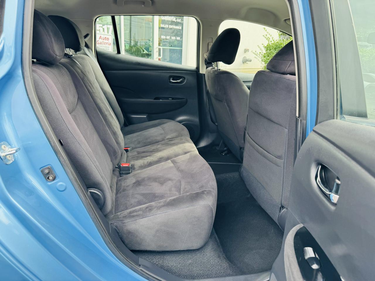 Nissan Leaf SL PLUS Hatchback 2013