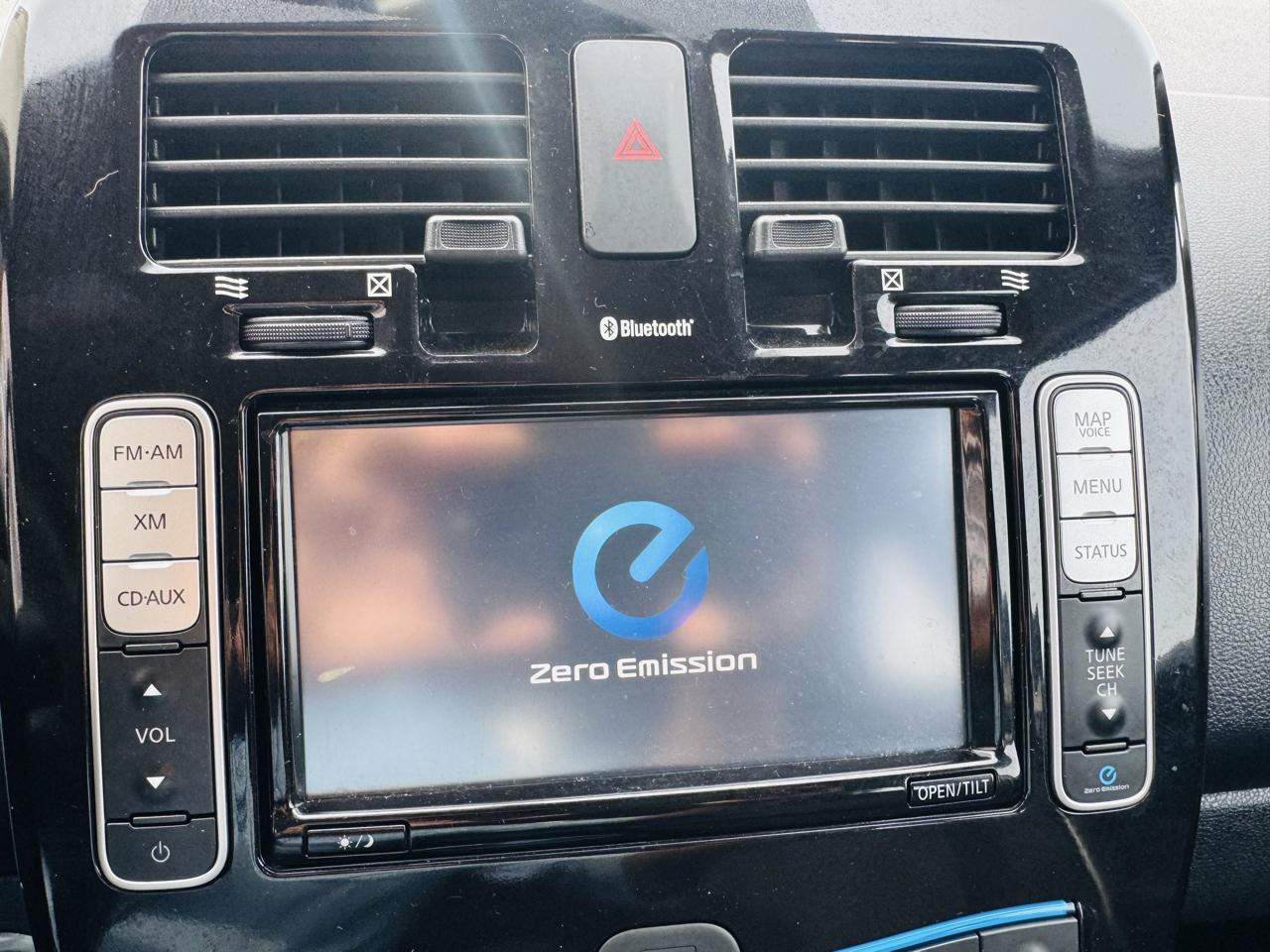Nissan Leaf SL PLUS Hatchback 2013