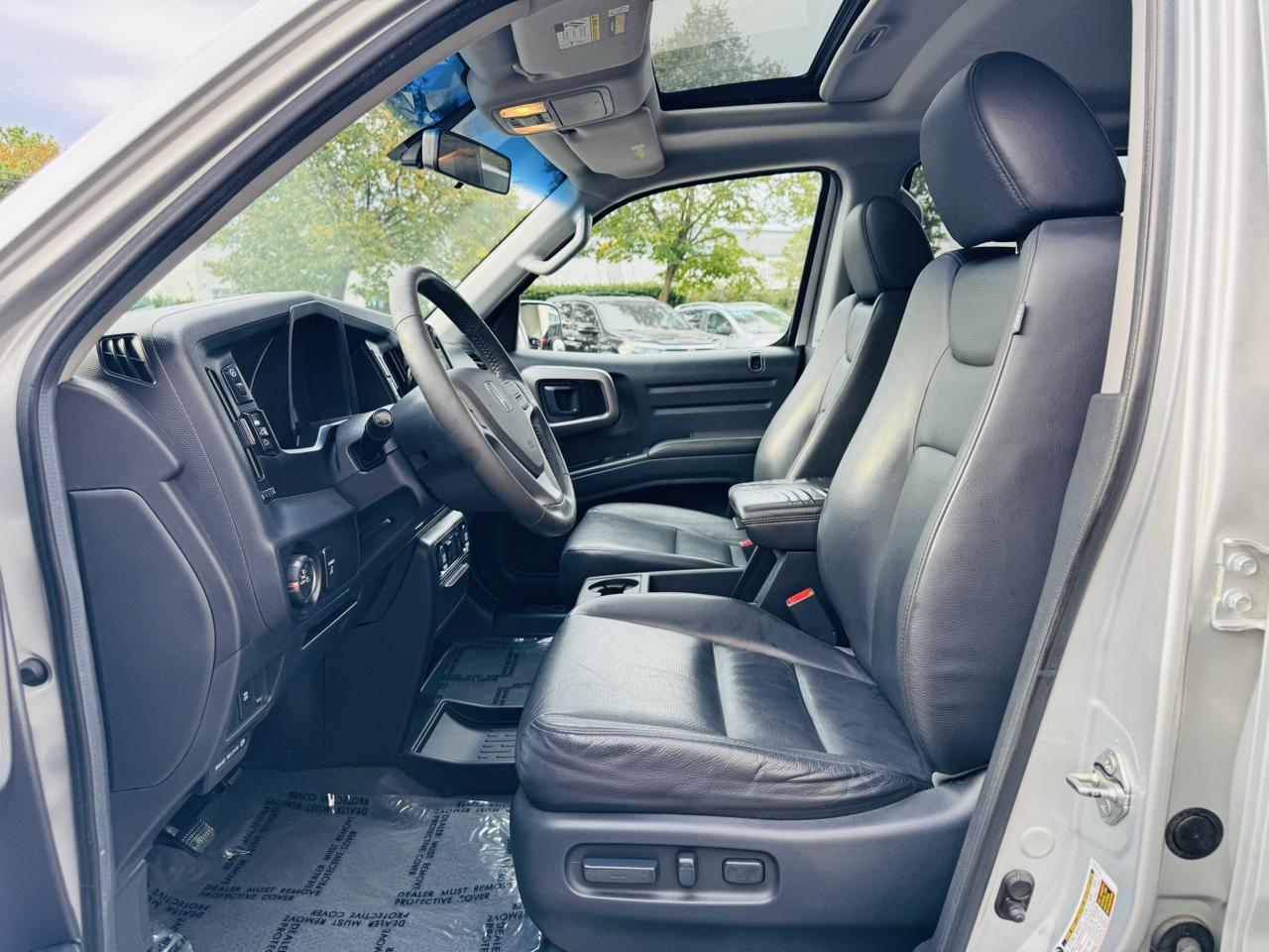 Honda Ridgeline RTL w/ Navigation 2009
