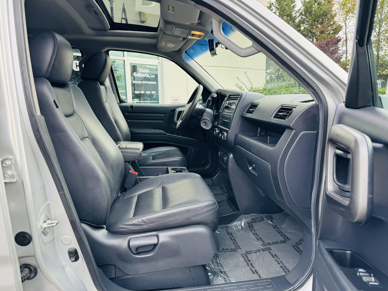 Honda Ridgeline RTL w/ Navigation 2009