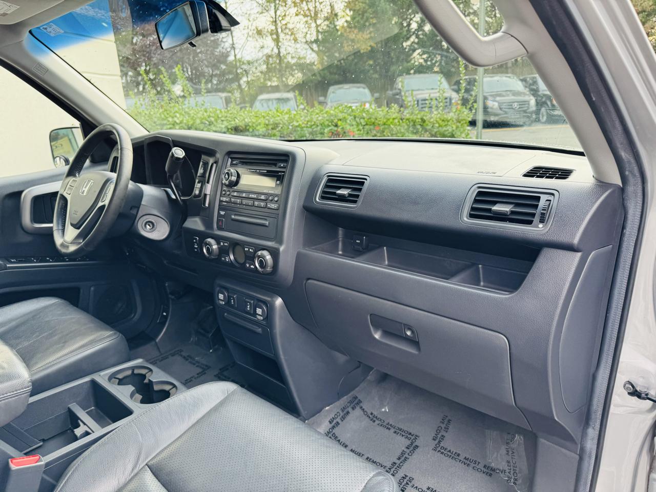 Honda Ridgeline RTL w/ Navigation 2009