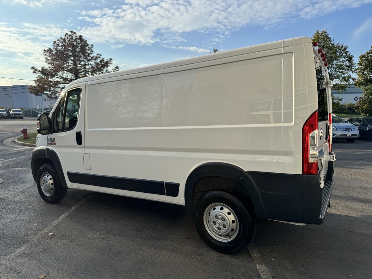 RAM Promaster 1500 Low Roof 136-in. WB 2017