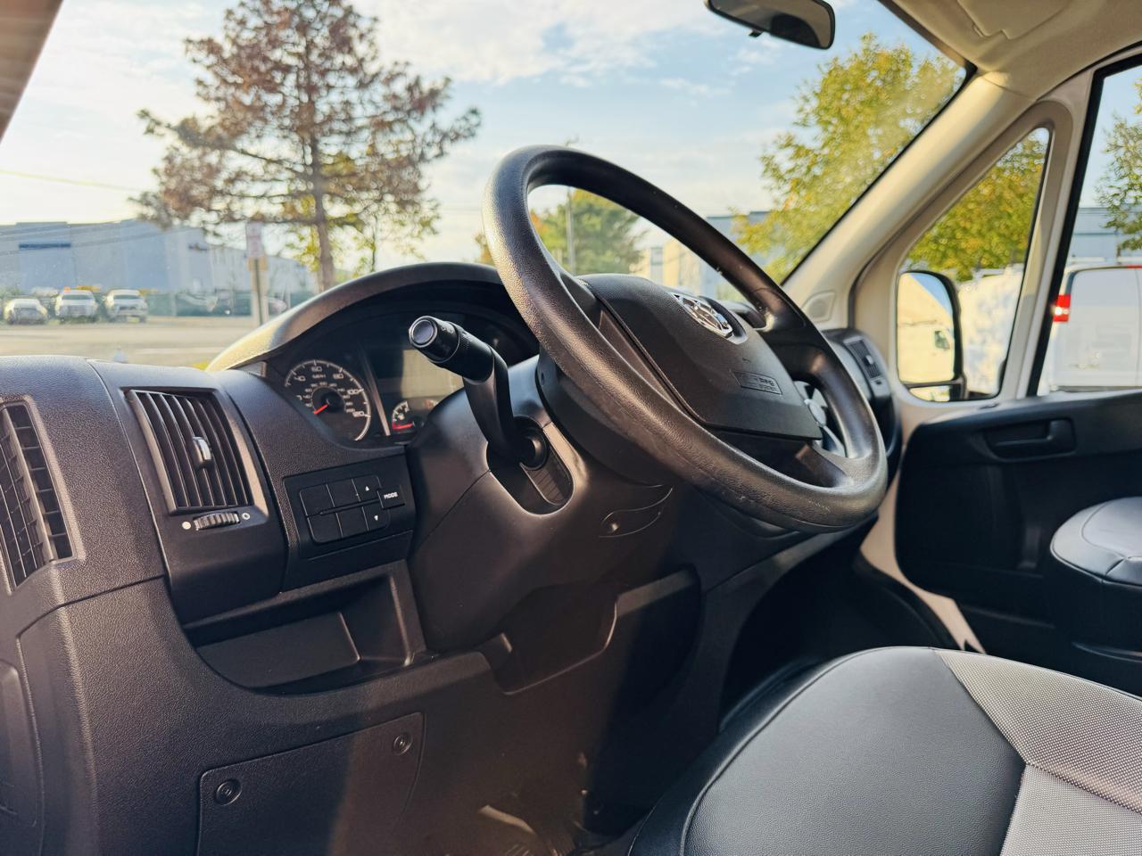 RAM Promaster 1500 Low Roof 136-in. WB 2017