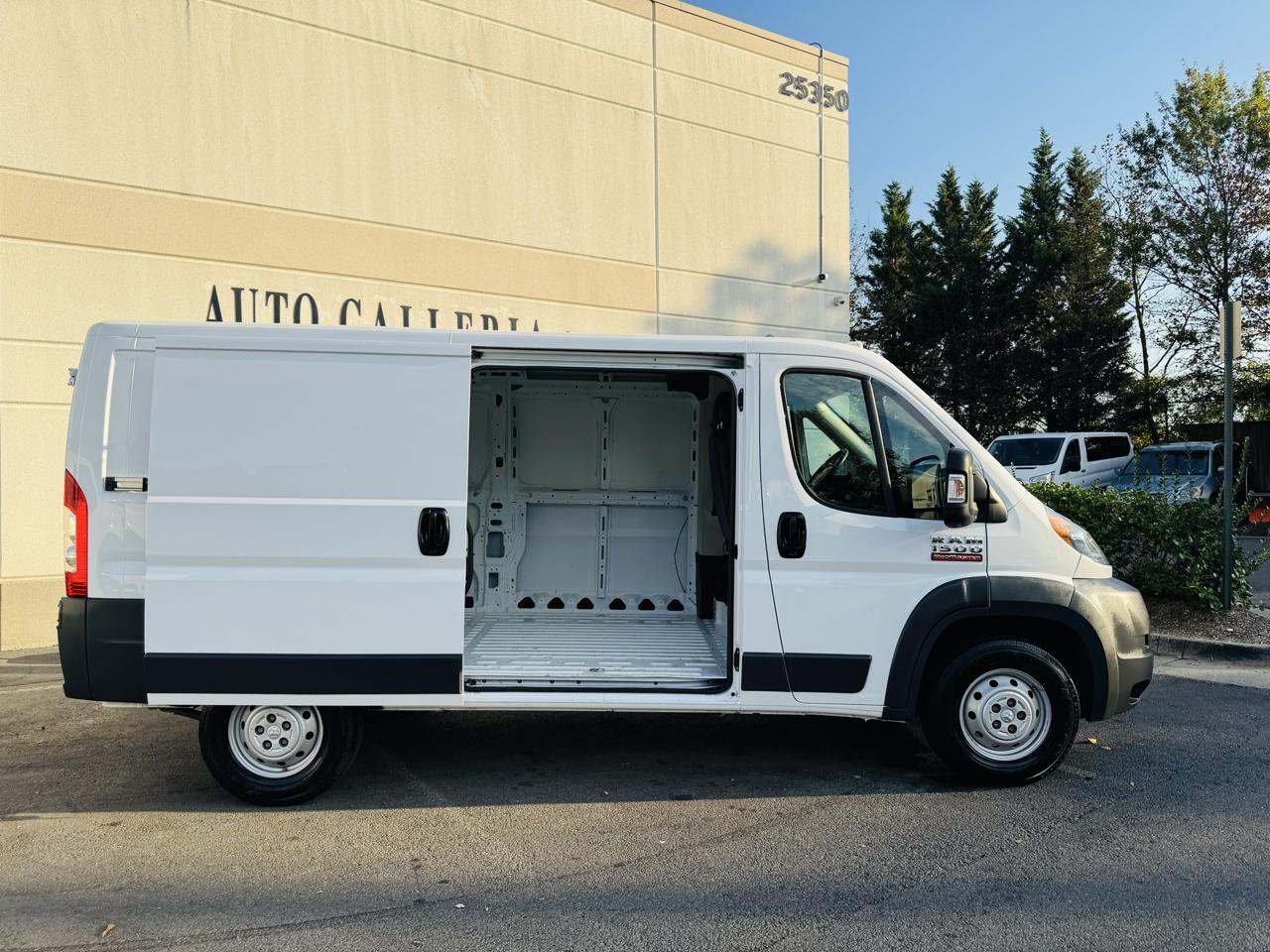 RAM Promaster 1500 Low Roof 136-in. WB 2017