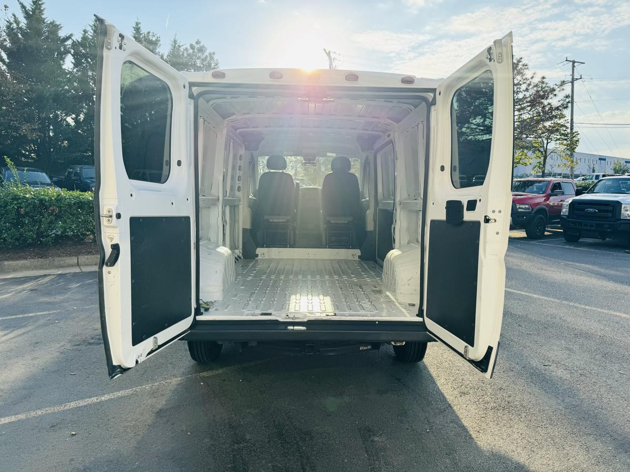 RAM Promaster 1500 Low Roof 136-in. WB 2017