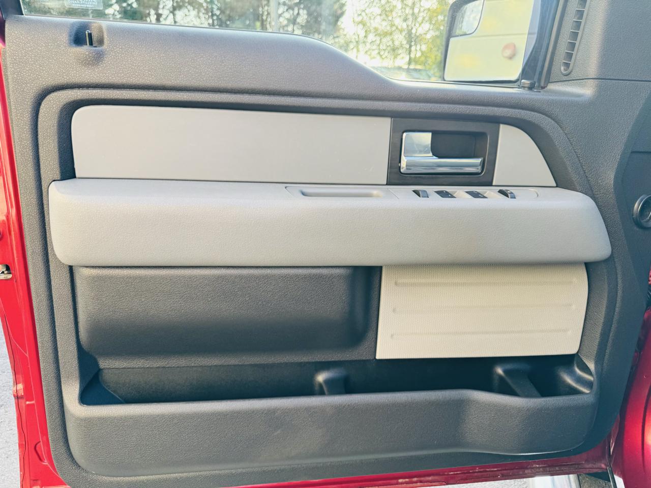 Ford F-150 XLT SuperCab 8-ft. Bed 4WD 2013