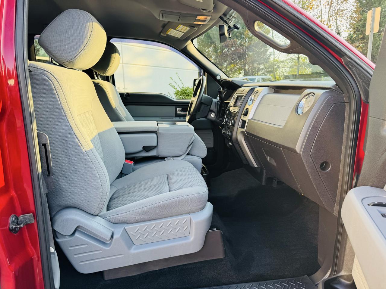 Ford F-150 XLT SuperCab 8-ft. Bed 4WD 2013