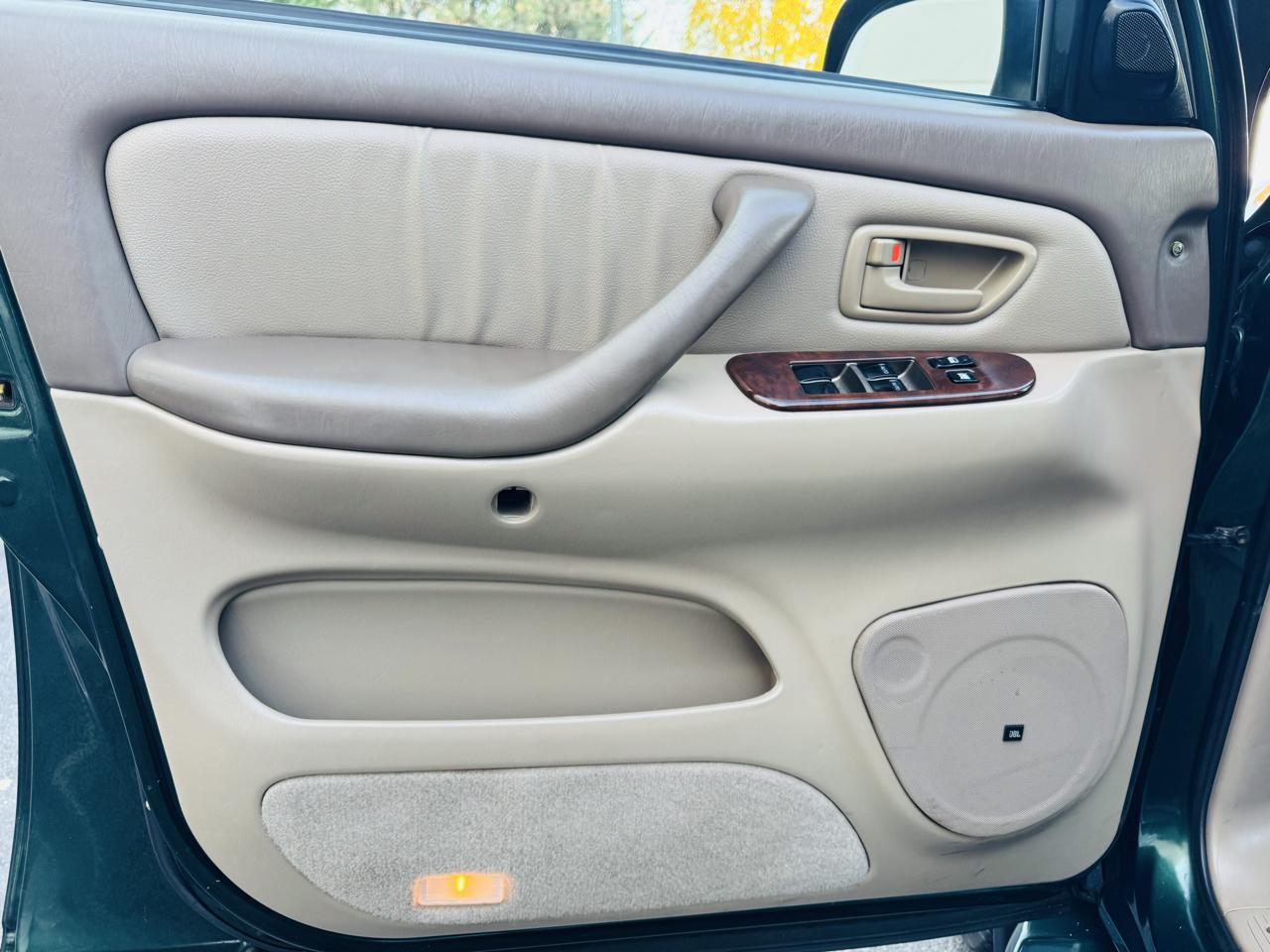 Toyota Sequoia Limited 4WD 2003