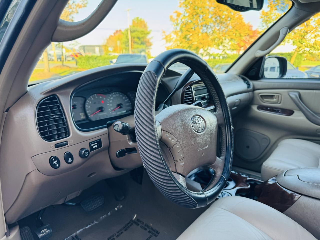 Toyota Sequoia Limited 4WD 2003