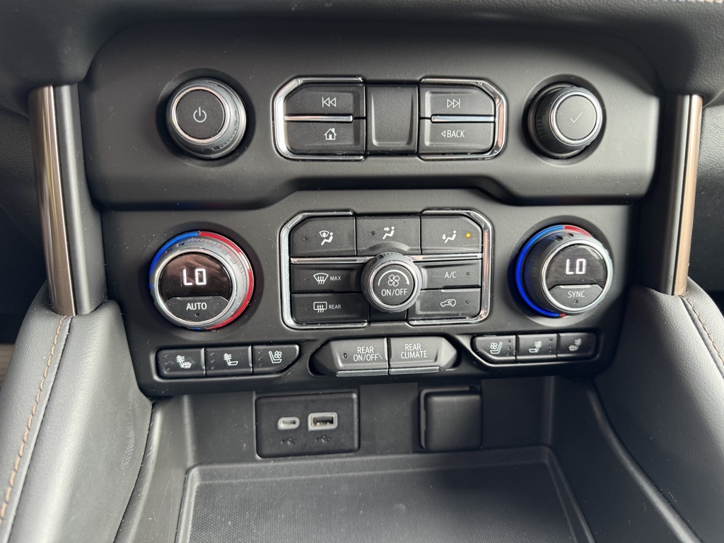 Chevrolet Tahoe  2022