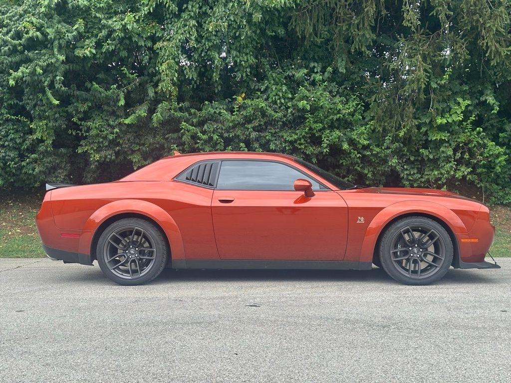 Dodge Challenger  2021