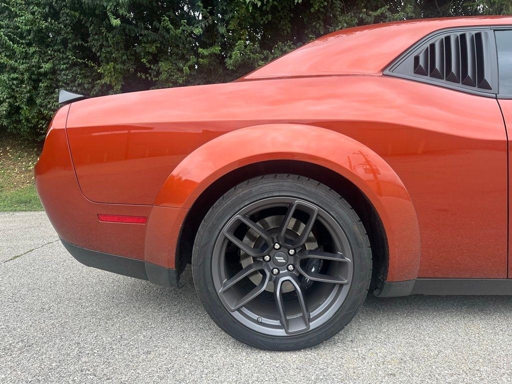 Dodge Challenger  2021