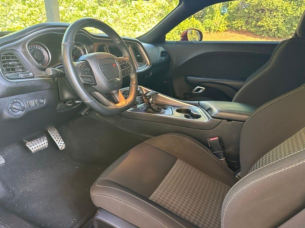 Dodge Challenger  2021