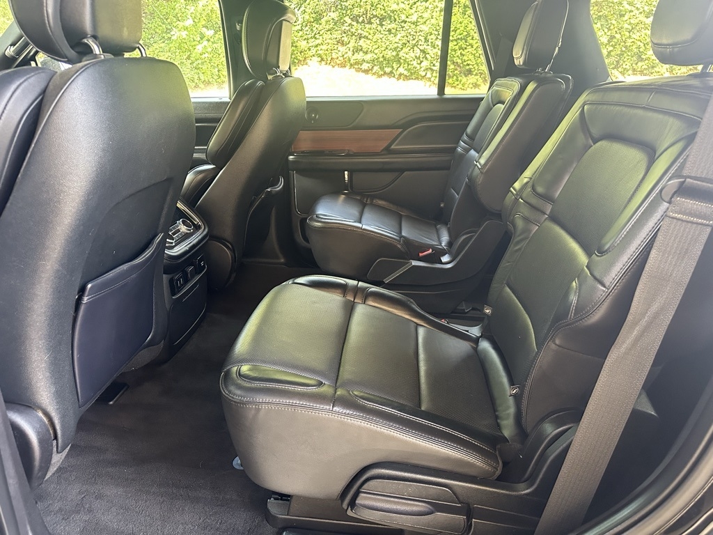2018 Lincoln Navigator Select photo 4