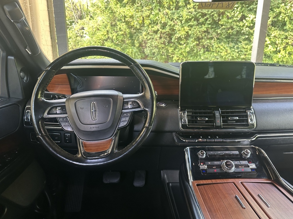 2018 Lincoln Navigator Select photo 12