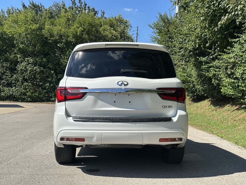 2018 Infiniti QX80 Base photo 2