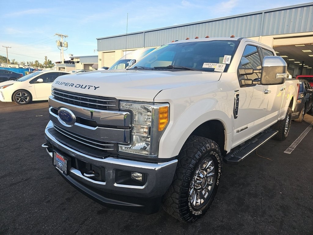 2017 Ford Super Duty F-250 SRW Lariat