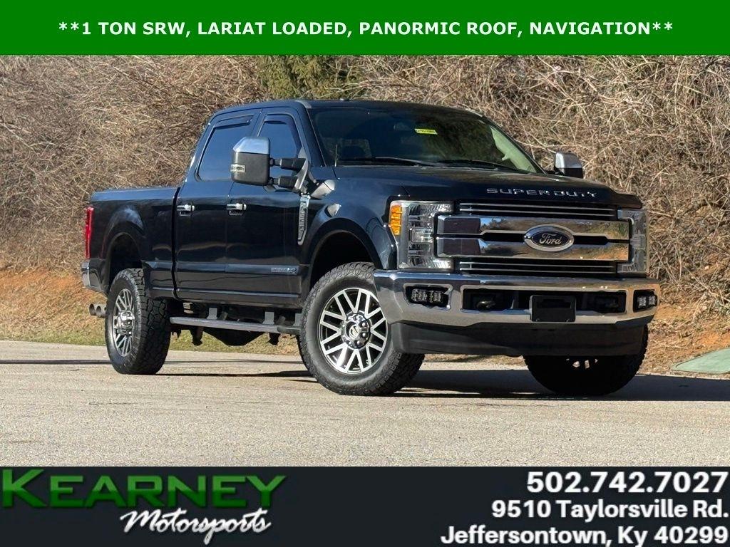 2017 Ford Super Duty F-350 SRW Lariat