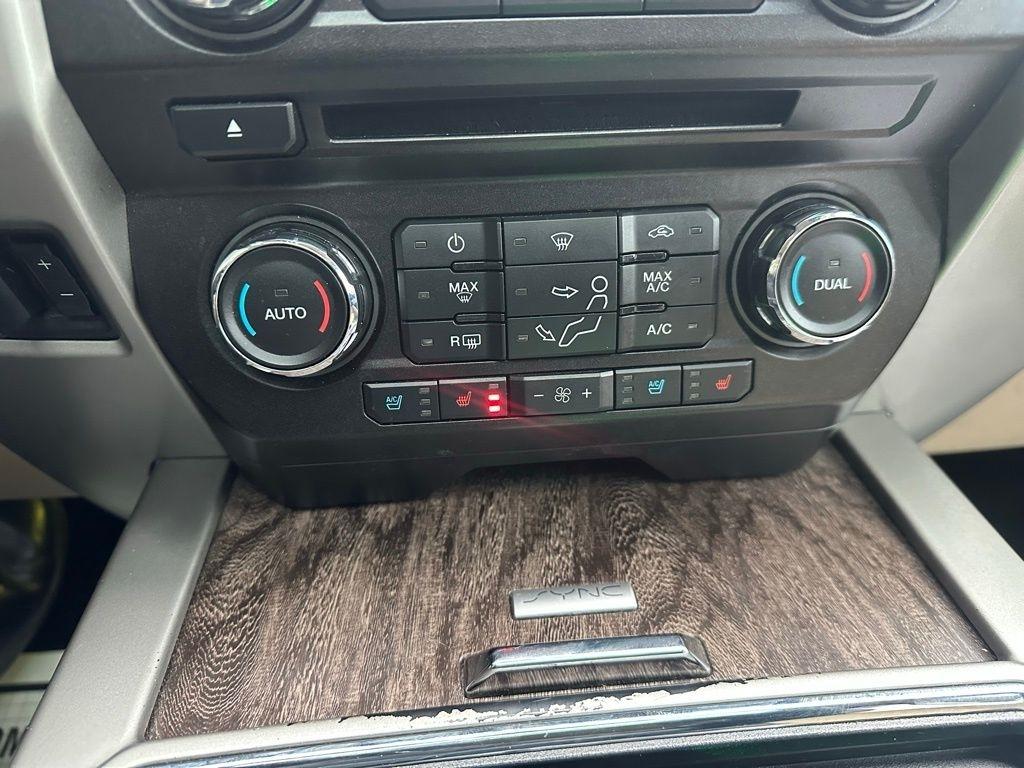 Ford Super Duty F-350 SRW  2017