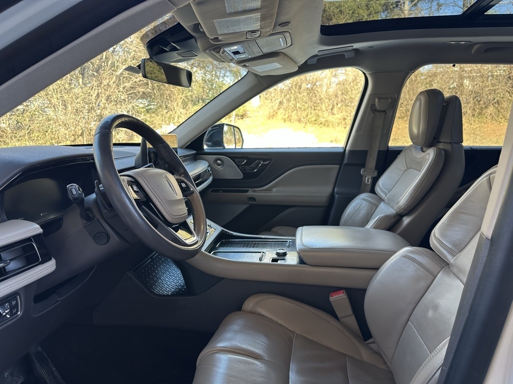 Lincoln Aviator  2020