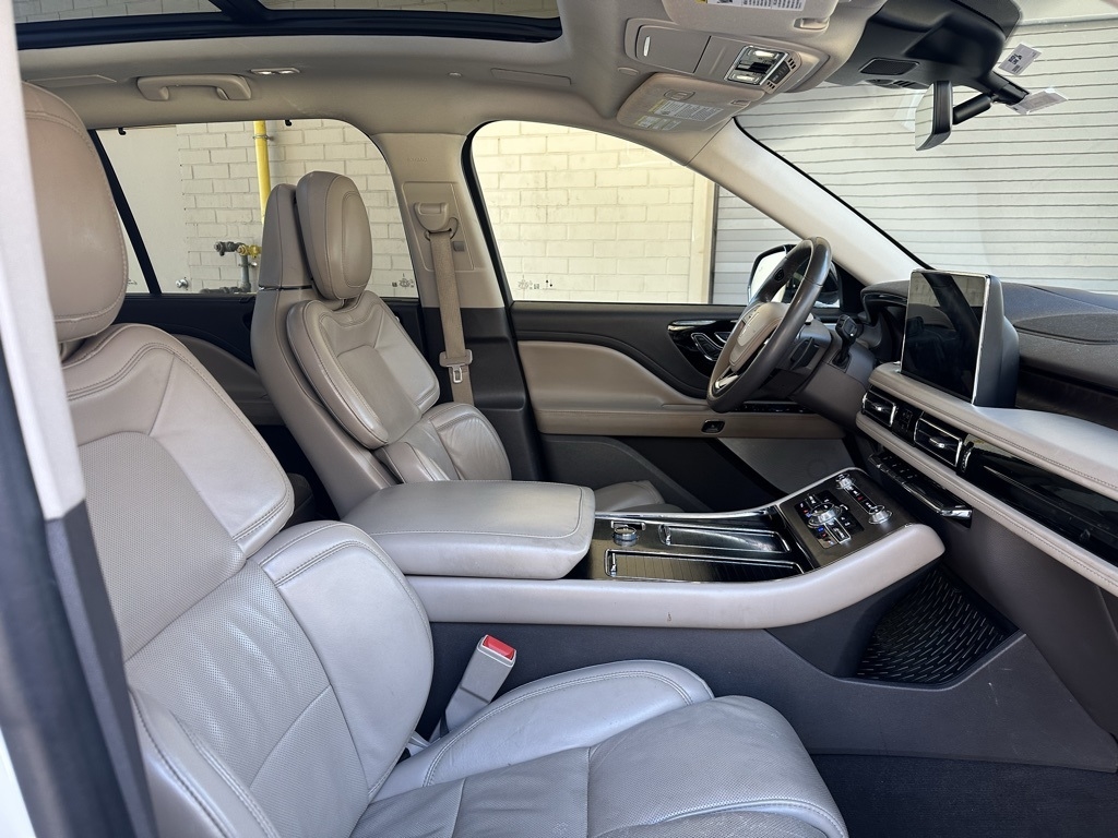 Lincoln Aviator  2020