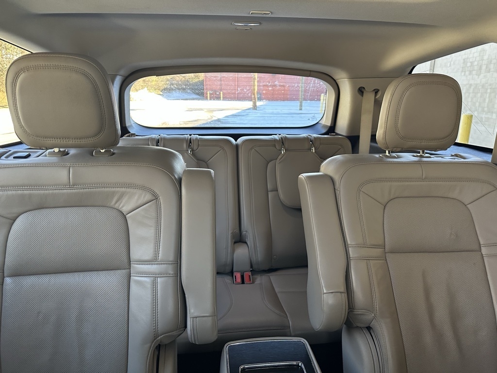 Lincoln Aviator  2020