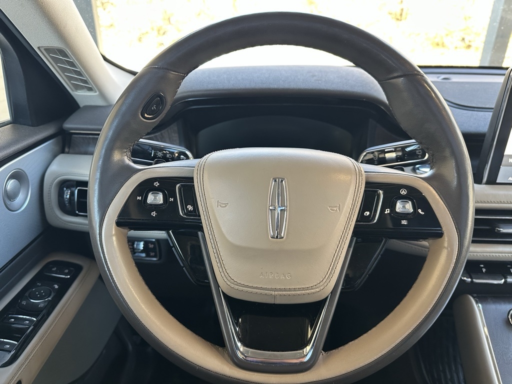 Lincoln Aviator  2020